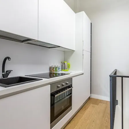 Appartement Modern Apt 300mt From Central Station!