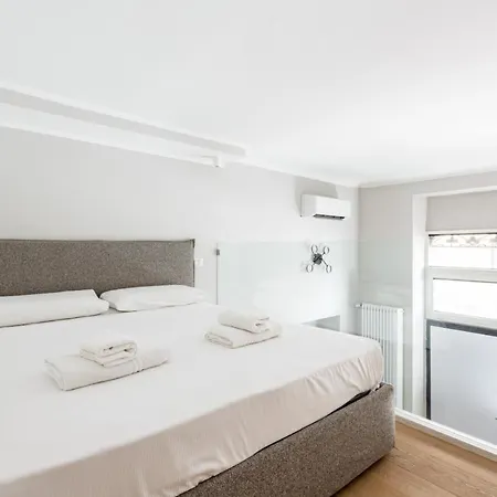 Modern Apt 300mt From Central Station! * Milaan